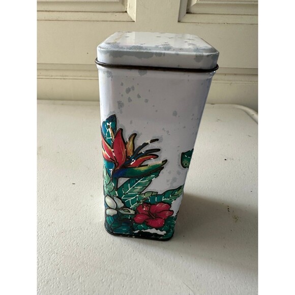 Island Plantations Hawaiian Tea Cookies Embossed Tropical Tall Tin Container - Picture 4 of 7